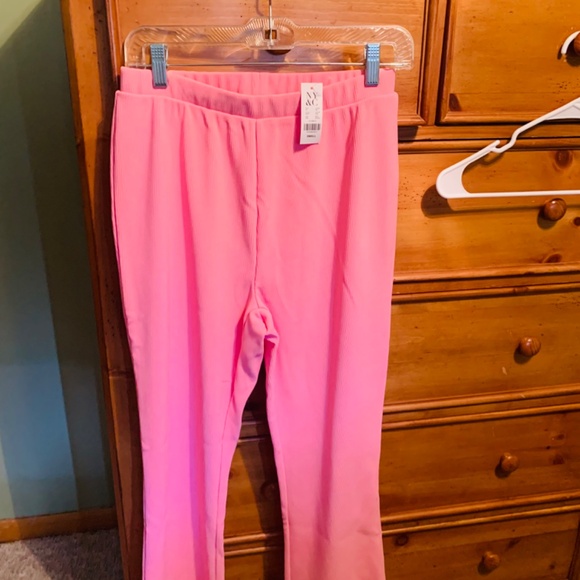 NY& Company - Picture 2 of 7